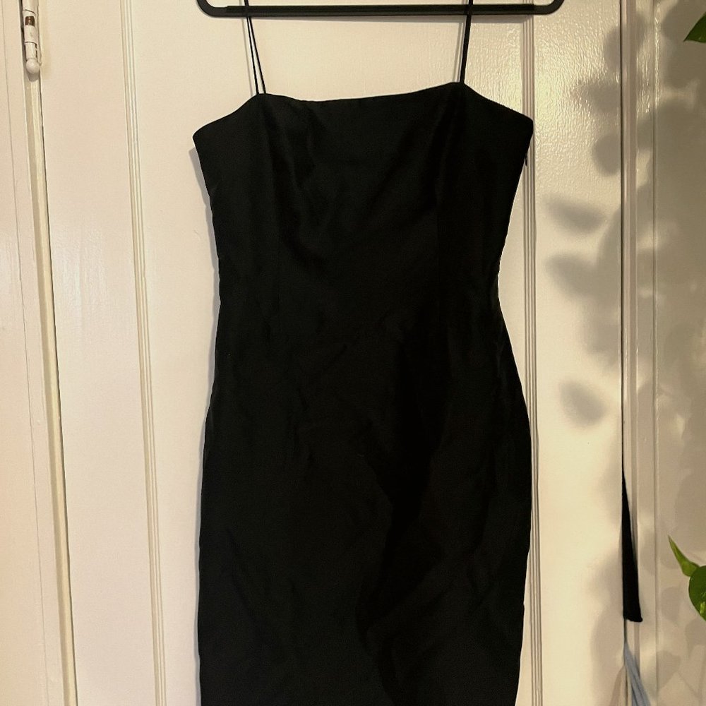 Tahari 100% Silk Black 90s Strappy Mini Dress (Vintage) Size S